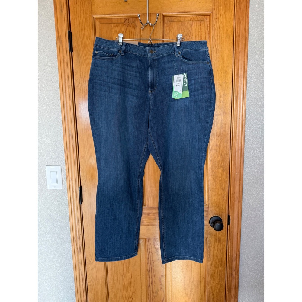 L.L.Bean Denim Stonewashed Straight Leg Favorite Fit Jeans 22W Reg